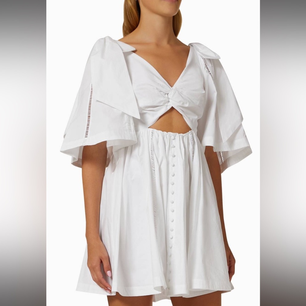 Elegant White Mini Dress